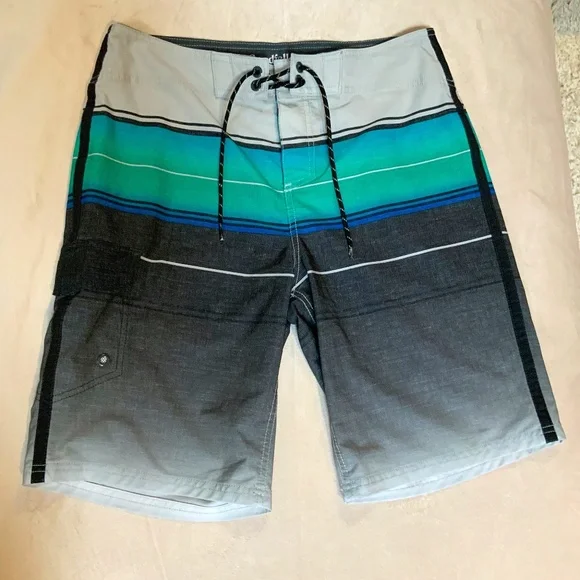 Goodfellow & Co. Black White Blue 32 Board Shorts Swim Coastal Travel Resortwear - Picture 1 of 5